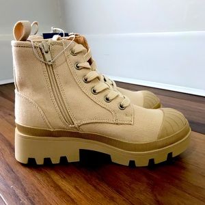 NWT Hightop Sneaker Boots!!!